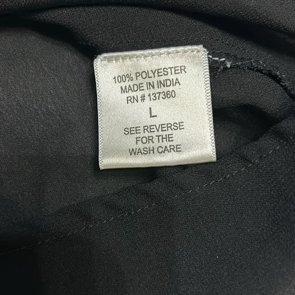 Black blouse - Picture 6 of 7